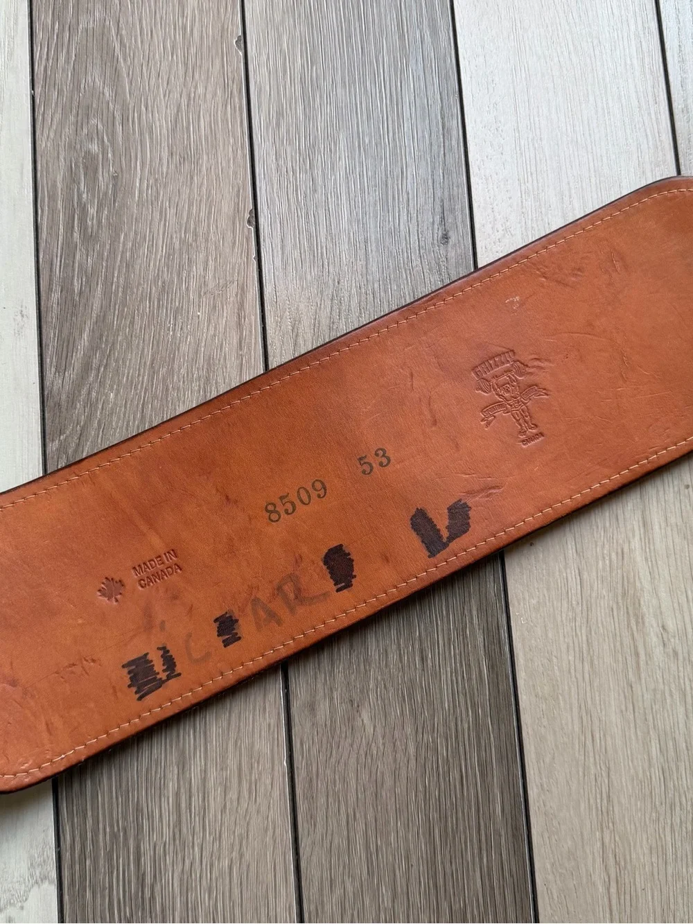 GRIZZLY Fitness leather weightlifting belt